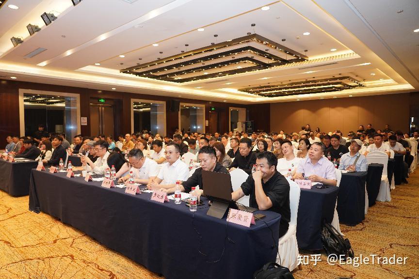 Eagle Trader现场发放分润奖金:突破单笔交易最高分润纪录
